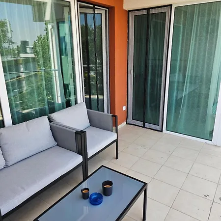 Apartment Lighthouse Mamaia